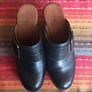 Easy Spirit Leather Mules size 8M